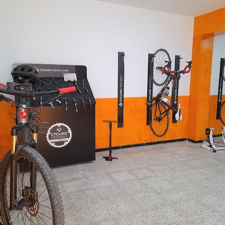 Hostal Doris - Adults Only Colonia de Sant Jordi Bagian luar foto