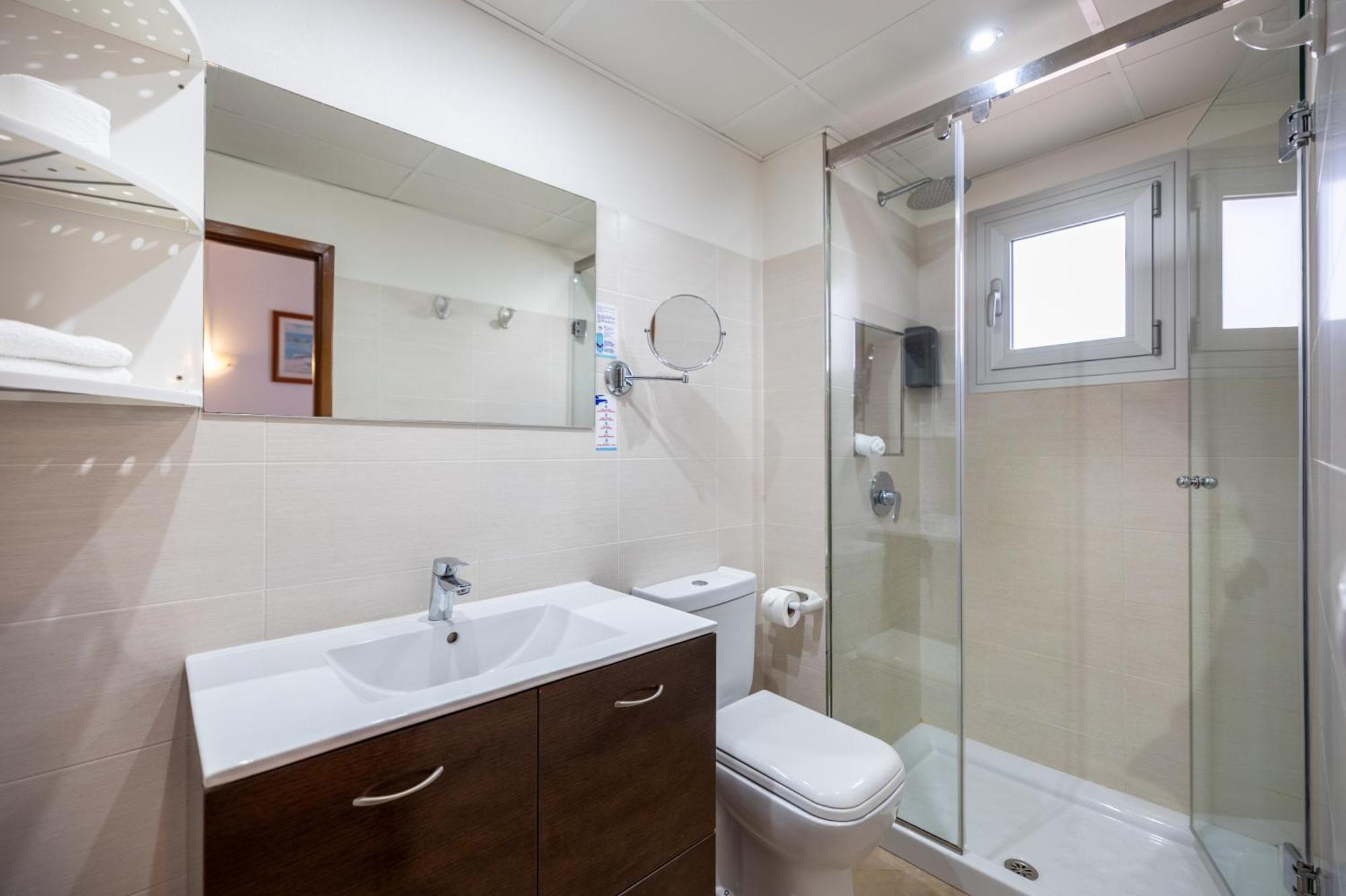 Hostal Doris - Adults Only Colonia de Sant Jordi Bagian luar foto