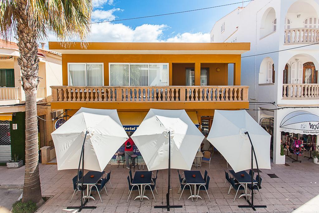 Hostal Doris - Adults Only Colonia de Sant Jordi Bagian luar foto